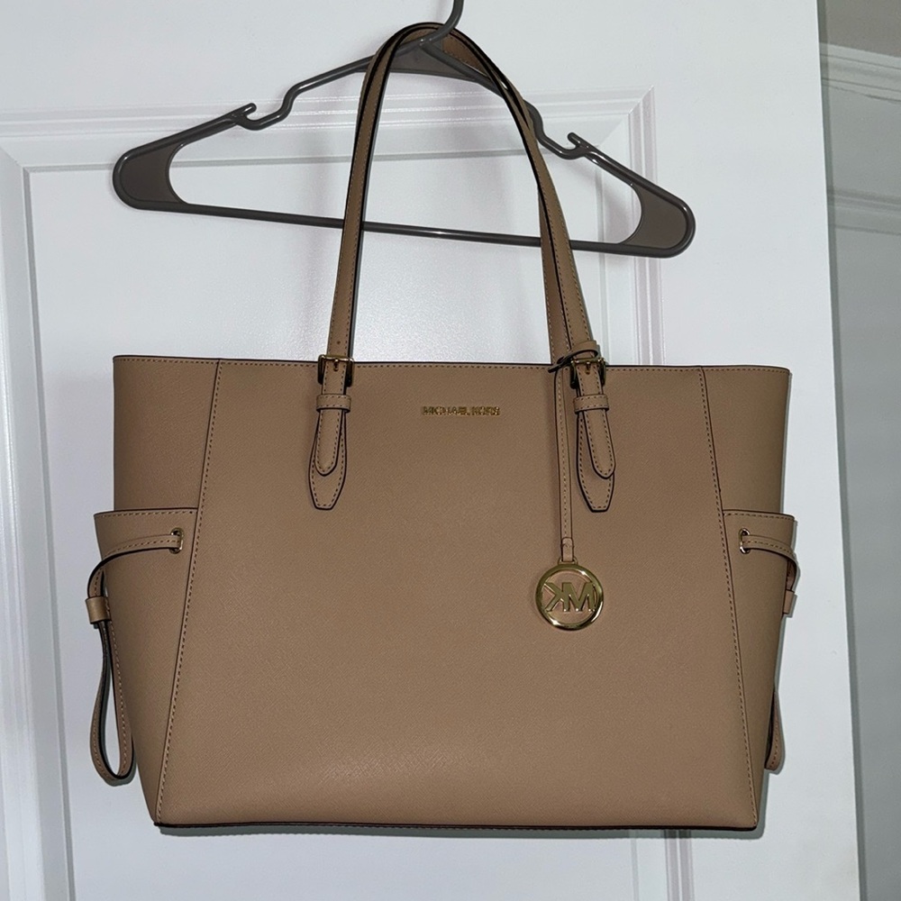 MK Purse
